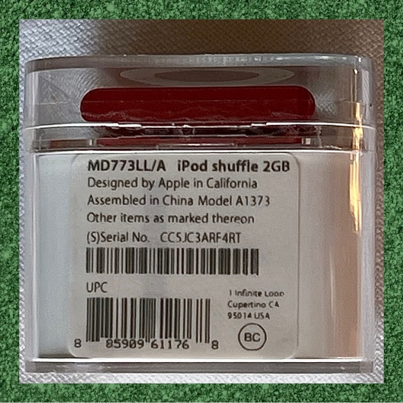 Apple iPod Shuffle Pink MD773LL/A 2GB 4th Gen Brand Spanking NEW! - Picture 14 of 14